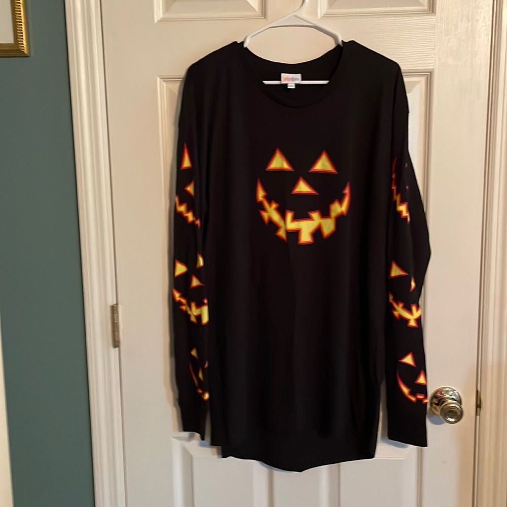 NWOT LuLaRoe Halloween 2XL long-sleeve Hudson shirt, creepin it real